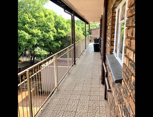 2 BEDROOM SECTIONAL TITLE FOR SALE IN BERTON PARK
